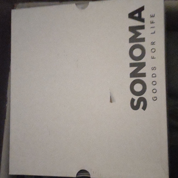 Woman's 7.5 Boots - Picture 5 of 5